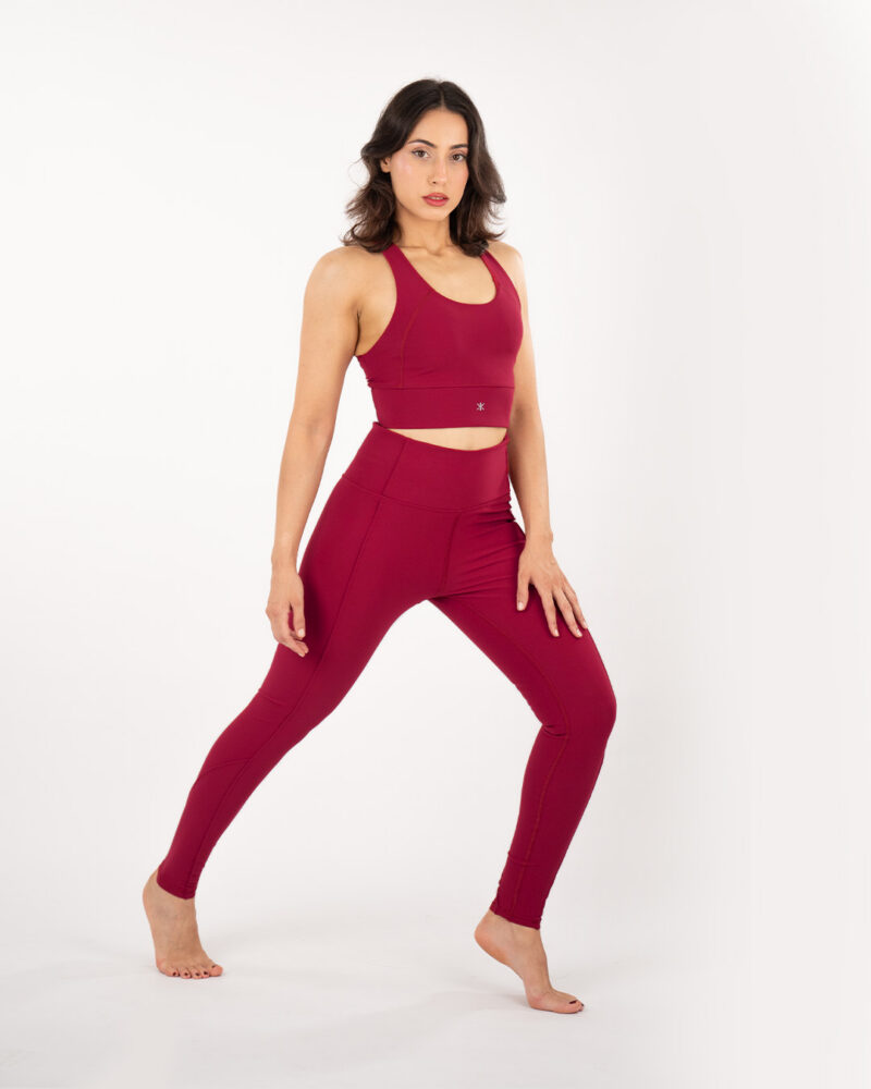 The Apex V-Countour Legging — Red Berry